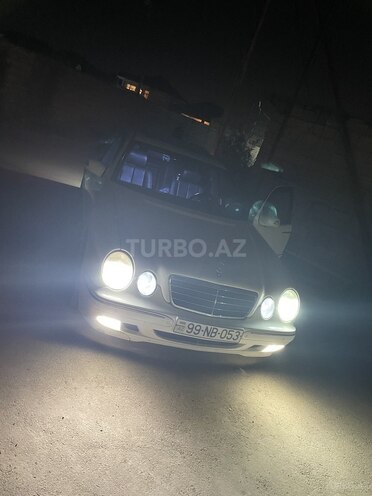 Mercedes E 220 2000, 362,241 km - 2.2 л - Bakı