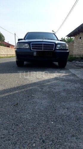 Mercedes C 180 1998, 275,000 km - 1.8 l - Horadiz