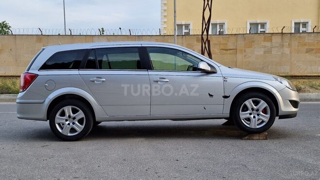 Opel Astra 2010, 200,000 km - 1.3 l - Bakı