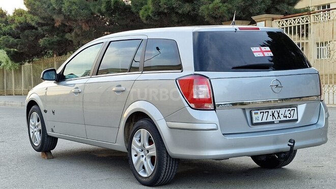 Opel Astra 2010, 200,000 km - 1.3 l - Bakı