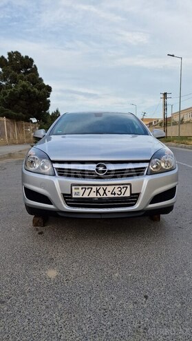 Opel Astra 2010, 200,000 km - 1.3 l - Bakı