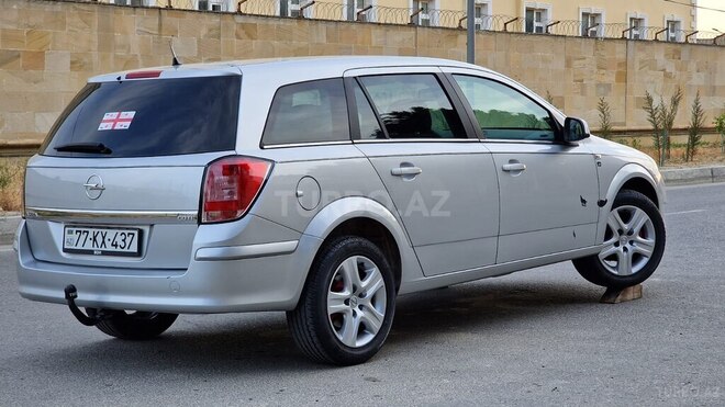 Opel Astra 2010, 200,000 km - 1.3 l - Bakı