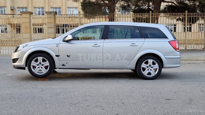 Opel Astra 2010, 200,000 km - 1.3 l - Bakı
