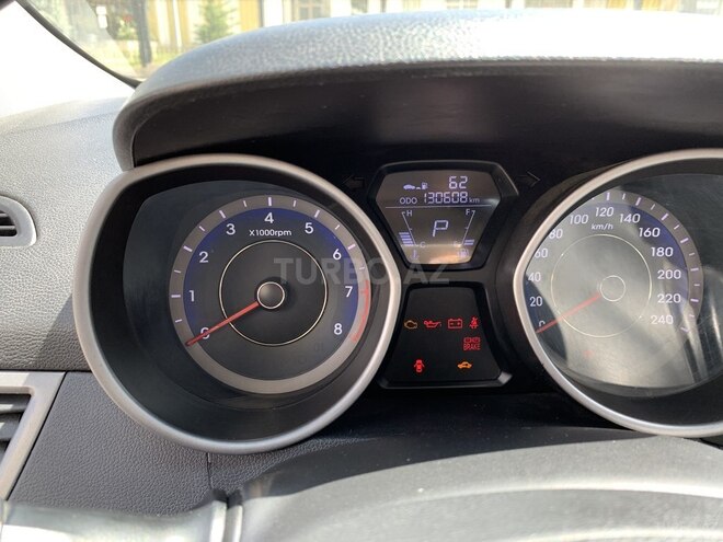 Hyundai Elantra 2012, 130,000 km - 1.8 l - Bakı