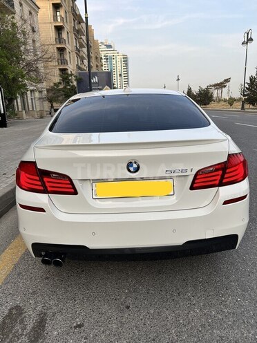 BMW 528 2011, 169,000 km - 2.0 л - Bakı