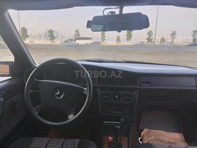 Mercedes 190 1992, 258,500 km - 1.8 l - Bakı