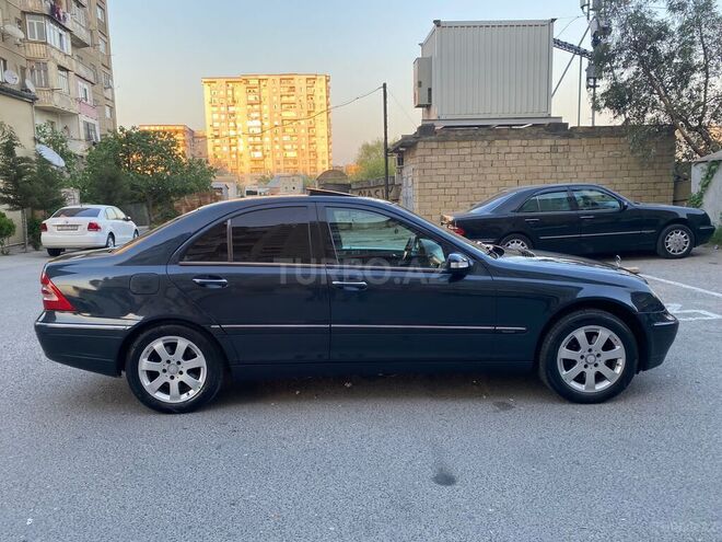 Mercedes C 220 2002, 350,000 km - 2.2 l - Bakı