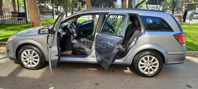 Opel Astra 2009, 181,000 km - 1.4 l - Bakı