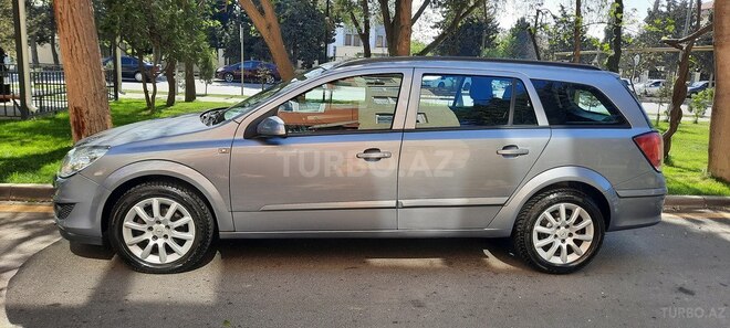 Opel Astra 2009, 181,000 km - 1.4 l - Bakı