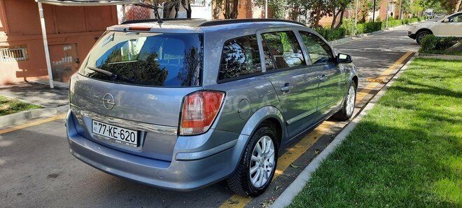 Opel Astra 2009, 181,000 km - 1.4 l - Bakı
