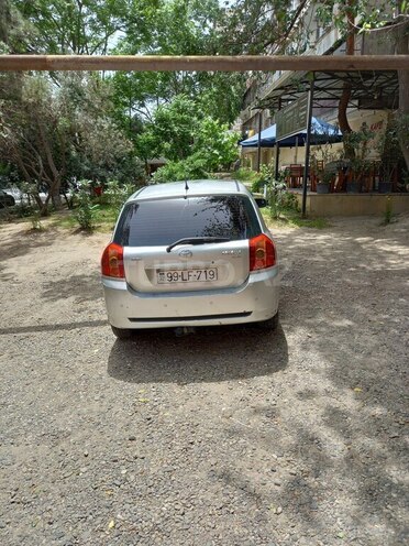 Toyota Corolla 2006, 280,000 km - 1.4 l - Bakı