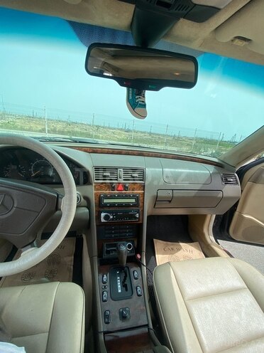 Mercedes C 220 1996, 280,000 km - 2.2 l - Bakı