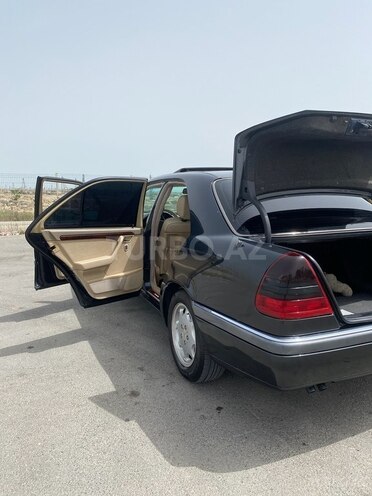 Mercedes C 220 1996, 280,000 km - 2.2 l - Bakı