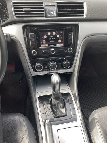 Volkswagen Passat 2012, 173,500 km - 2.5 l - Sumqayıt