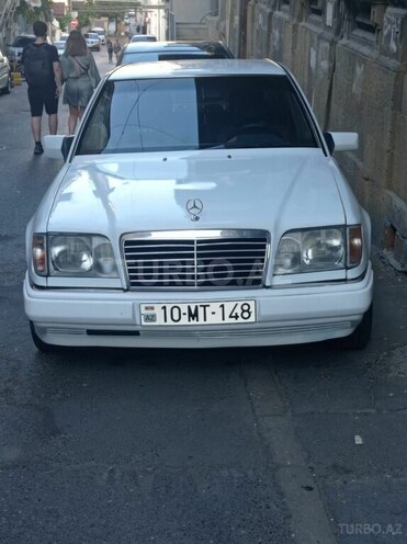 Mercedes E 230 1990, 290,000 km - 2.3 л - Bakı