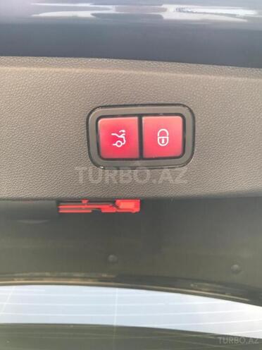 Mercedes E 350 2012, 198,000 km - 3.5 l - Bakı