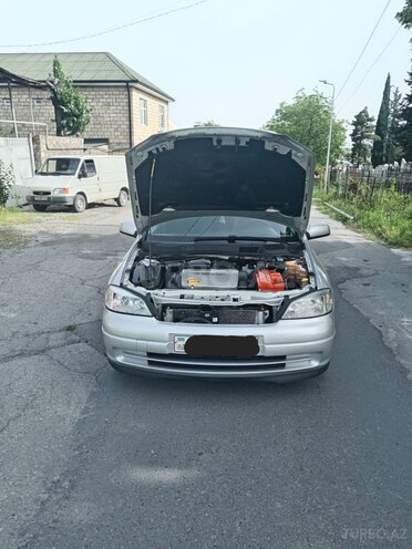 Opel Astra 1999, 255,000 km - 1.6 l - Şəki