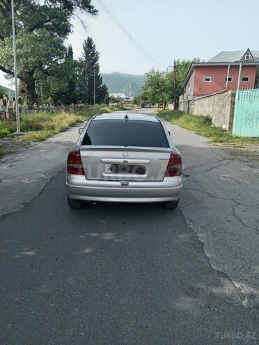 Opel Astra 1999, 255,000 km - 1.6 l - Şəki
