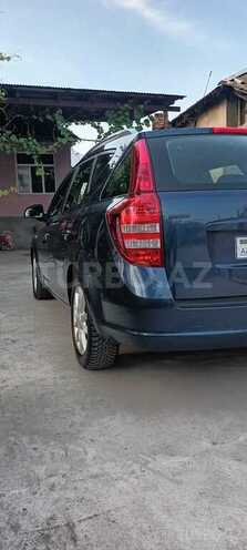 Kia Ceed 2007, 200,000 km - 1.6 l - Ucar