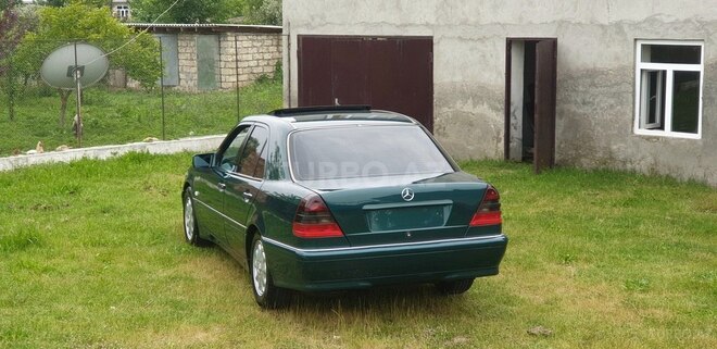Mercedes C 180 1998, 299,300 km - 1.8 l - Astara