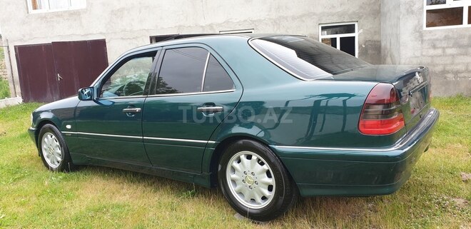 Mercedes C 180 1998, 299,300 km - 1.8 l - Astara