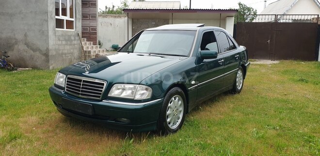 Mercedes C 180 1998, 299,300 km - 1.8 l - Astara