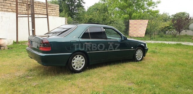 Mercedes C 180 1998, 299,300 km - 1.8 l - Astara
