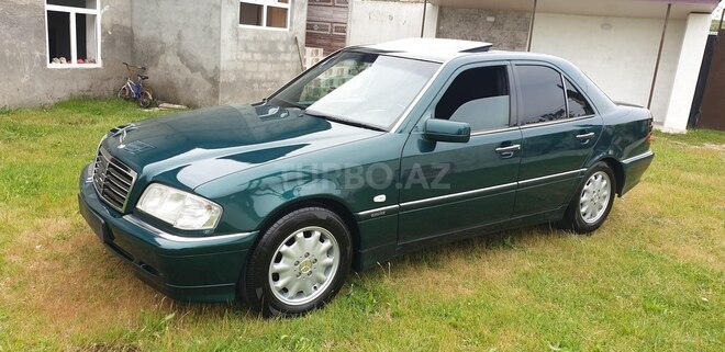 Mercedes C 180 1998, 299,300 km - 1.8 l - Astara