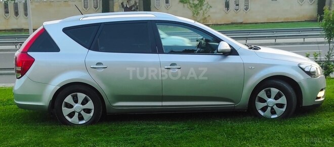 Kia Ceed 2010, 260,000 km - 1.6 l - Bakı