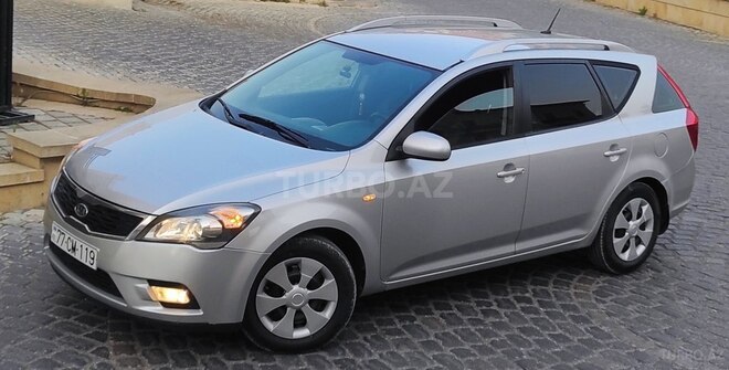 Kia Ceed 2010, 260,000 km - 1.6 l - Bakı