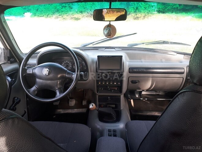 GAZ 3110 2002, 288,001 km - 2.3 l - Quba