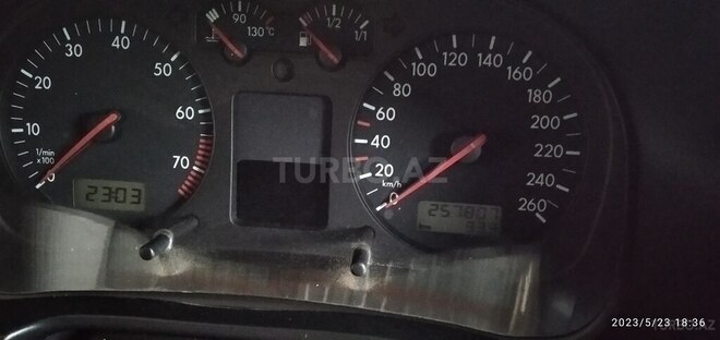 Volkswagen Bora 1999, 257,807 km - 1.6 л - Gəncə
