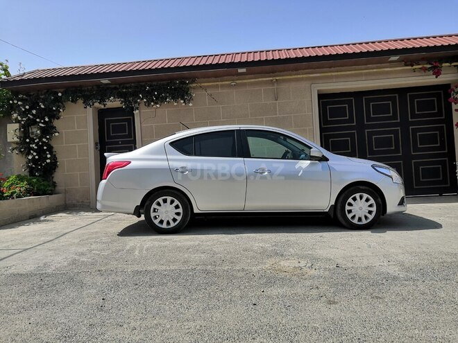 Nissan Sunny 2015, 105,000 km - 1.6 l - Bakı