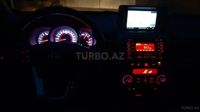 Kia Sorento 2012, 220,000 km - 2.0 l - Bakı