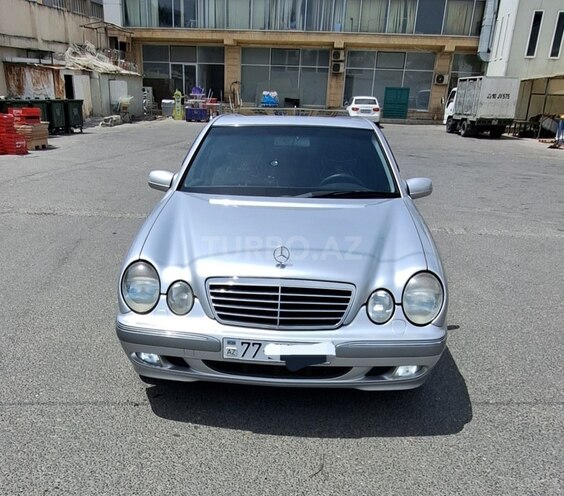 Mercedes E 280 2001, 226,500 km - 2.8 l - Bakı