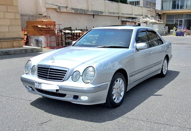 Mercedes E 280 2001, 226,500 km - 2.8 l - Bakı