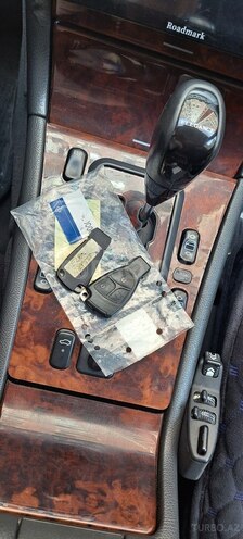 Mercedes E 280 2001, 226,500 km - 2.8 l - Bakı