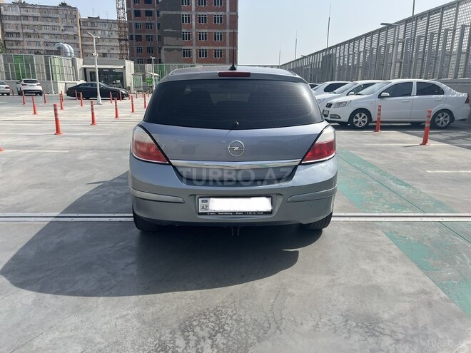 Opel Astra 2005, 288,000 km - 1.4 l - Bakı