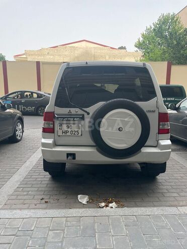 Mitsubishi Pajero io 1999, 390,000 km - 1.8 l - Bakı