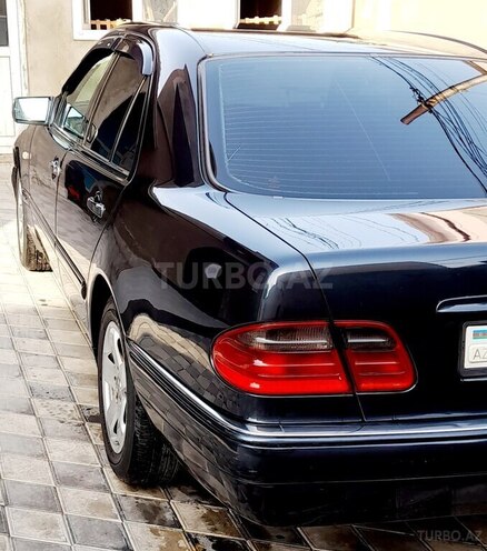 Mercedes E 220 1998, 426,000 km - 2.2 l - Bakı