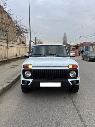 LADA (VAZ) Niva 2015, 85,000 km - 1.7 l - Lerik