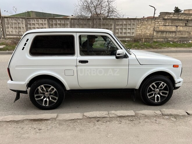 LADA (VAZ) Niva 2015, 85,000 km - 1.7 l - Lerik