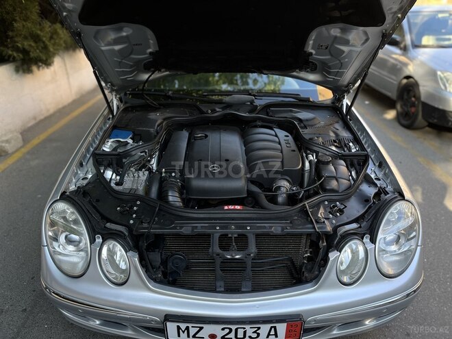Mercedes E 220 2005, 185,376 km - 2.2 l - Bakı