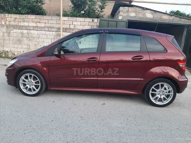 Mercedes B 180 2010, 153,620 km - 1.7 l - Bakı