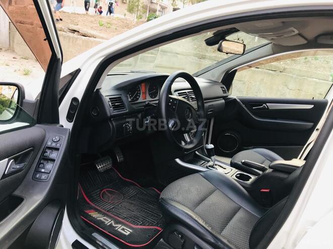 Mercedes B 170 2009, 174,000 km - 1.7 л - Sumqayıt