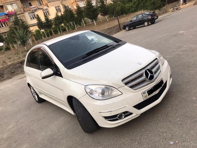 Mercedes B 170 2009, 174,000 km - 1.7 л - Sumqayıt