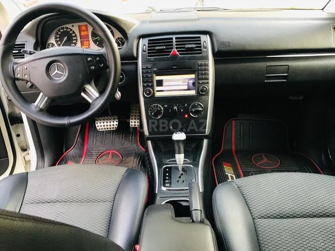 Mercedes B 170 2009, 174,000 km - 1.7 л - Sumqayıt
