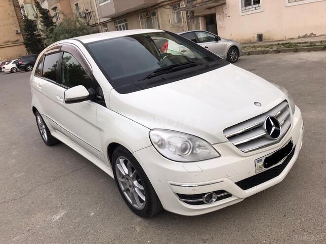 Mercedes B 170 2009, 174,000 km - 1.7 л - Sumqayıt