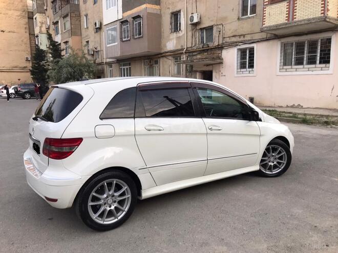 Mercedes B 170 2009, 174,000 km - 1.7 л - Sumqayıt