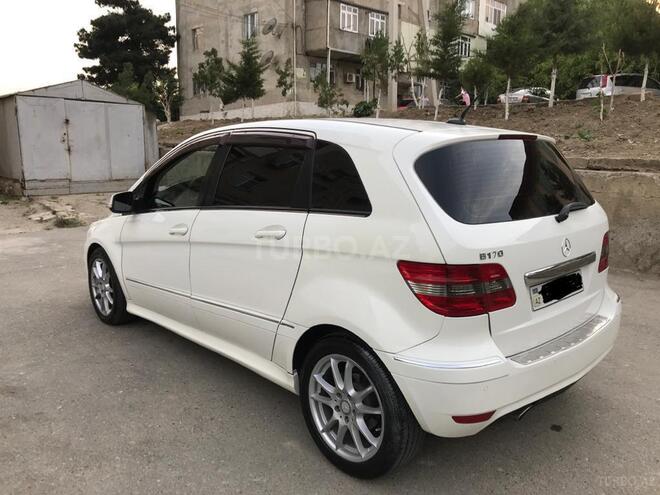 Mercedes B 170 2009, 174,000 km - 1.7 л - Sumqayıt